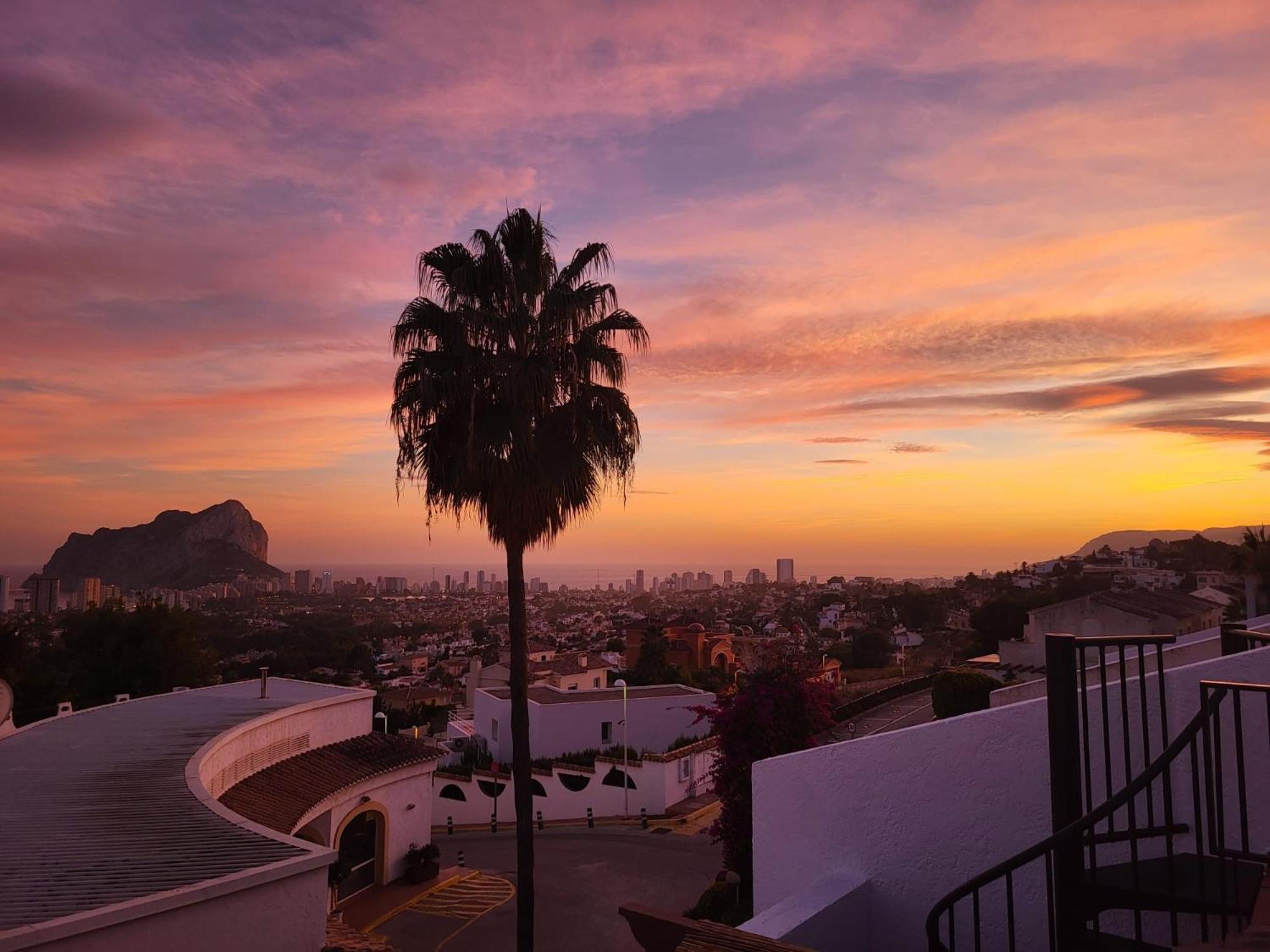 Casa Sunrise - Costa Blanca House With Rooftop, 5 Swimming Pools And Panoramic Sea- And Views At Penon De Ifach カルプ エクステリア 写真