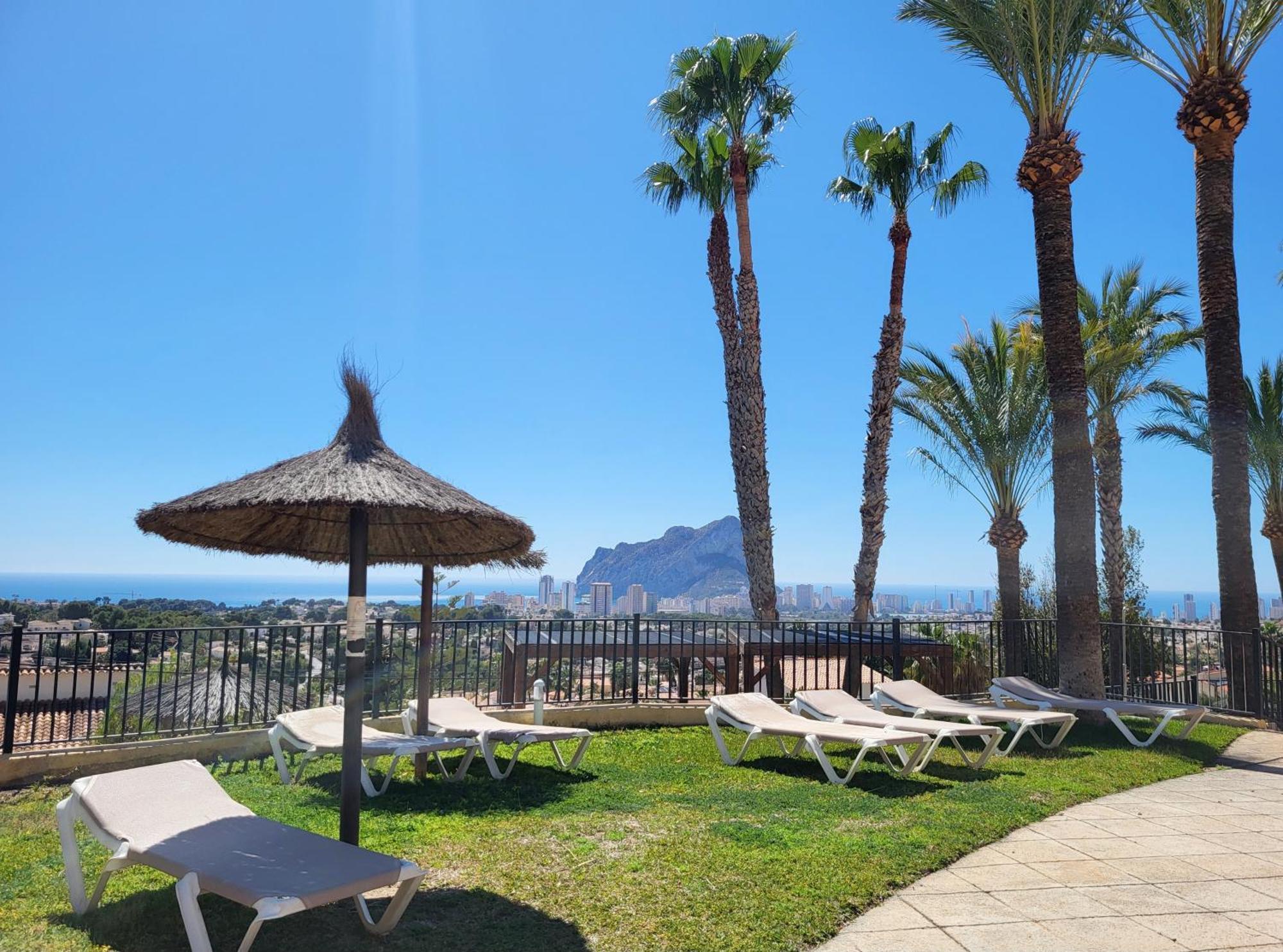 Casa Sunrise - Costa Blanca House With Rooftop, 5 Swimming Pools And Panoramic Sea- And Views At Penon De Ifach カルプ エクステリア 写真