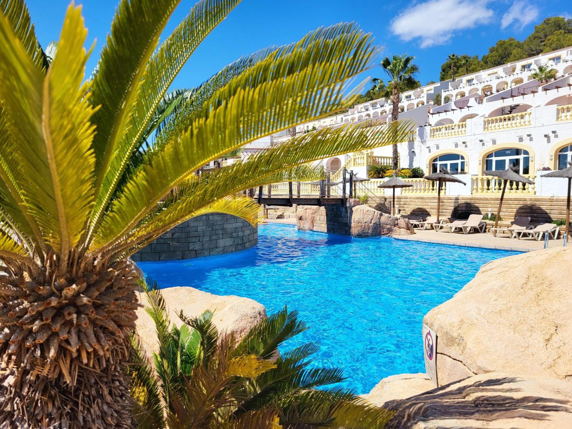 Casa Sunrise - Costa Blanca House With Rooftop, 5 Swimming Pools And Panoramic Sea- And Views At Penon De Ifach カルプ エクステリア 写真