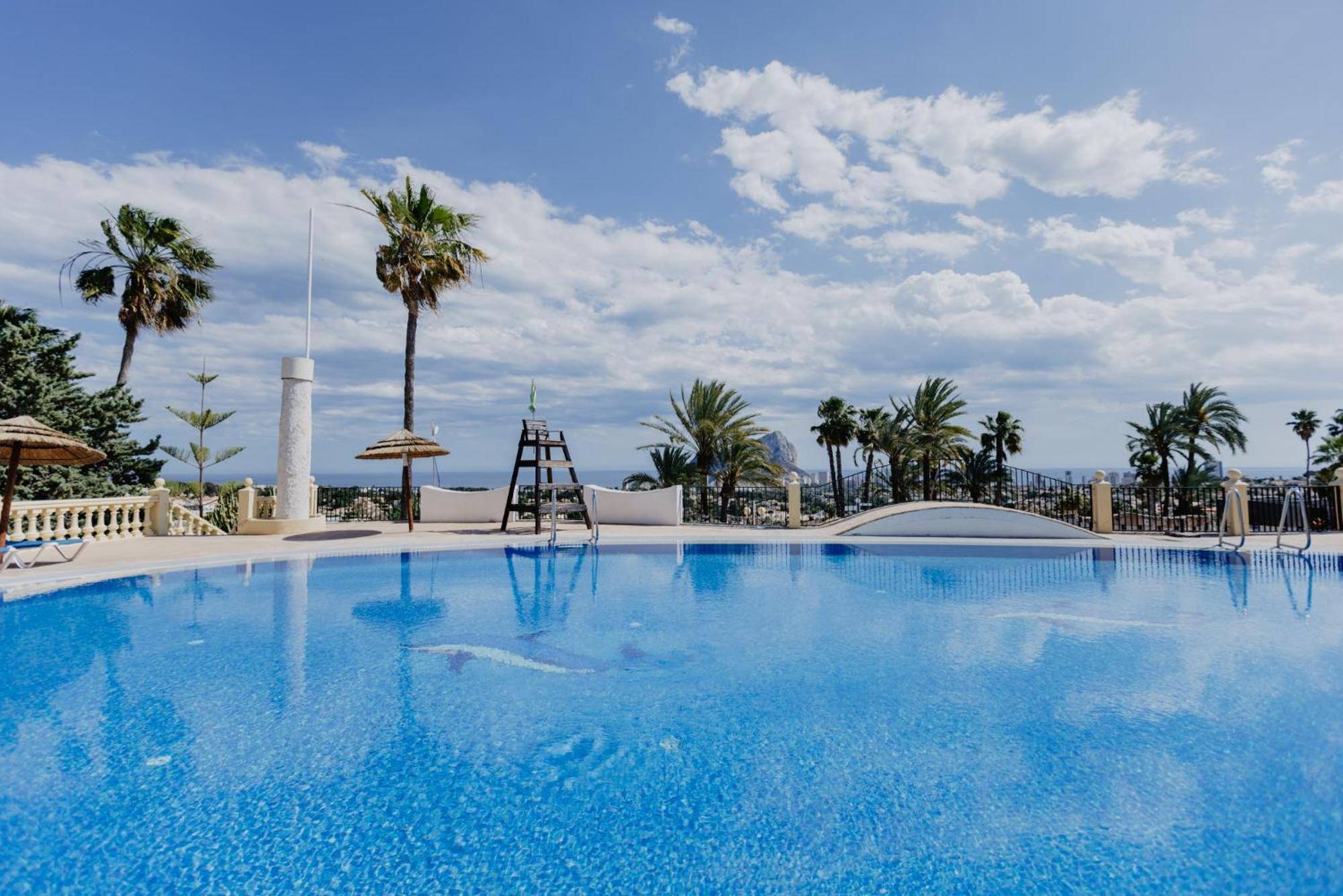Casa Sunrise - Costa Blanca House With Rooftop, 5 Swimming Pools And Panoramic Sea- And Views At Penon De Ifach カルプ エクステリア 写真
