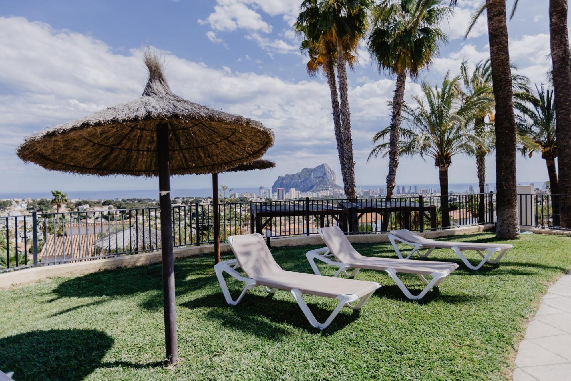 Casa Sunrise - Costa Blanca House With Rooftop, 5 Swimming Pools And Panoramic Sea- And Views At Penon De Ifach カルプ エクステリア 写真