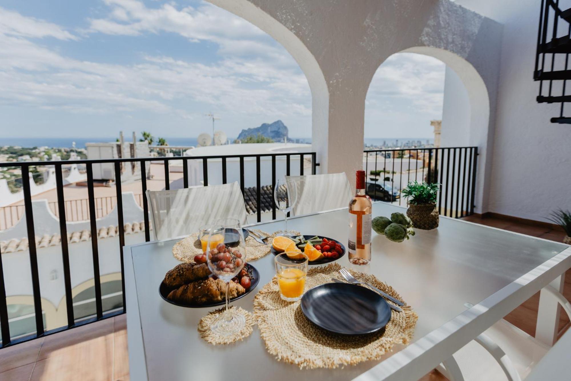 Casa Sunrise - Costa Blanca House With Rooftop, 5 Swimming Pools And Panoramic Sea- And Views At Penon De Ifach カルプ エクステリア 写真