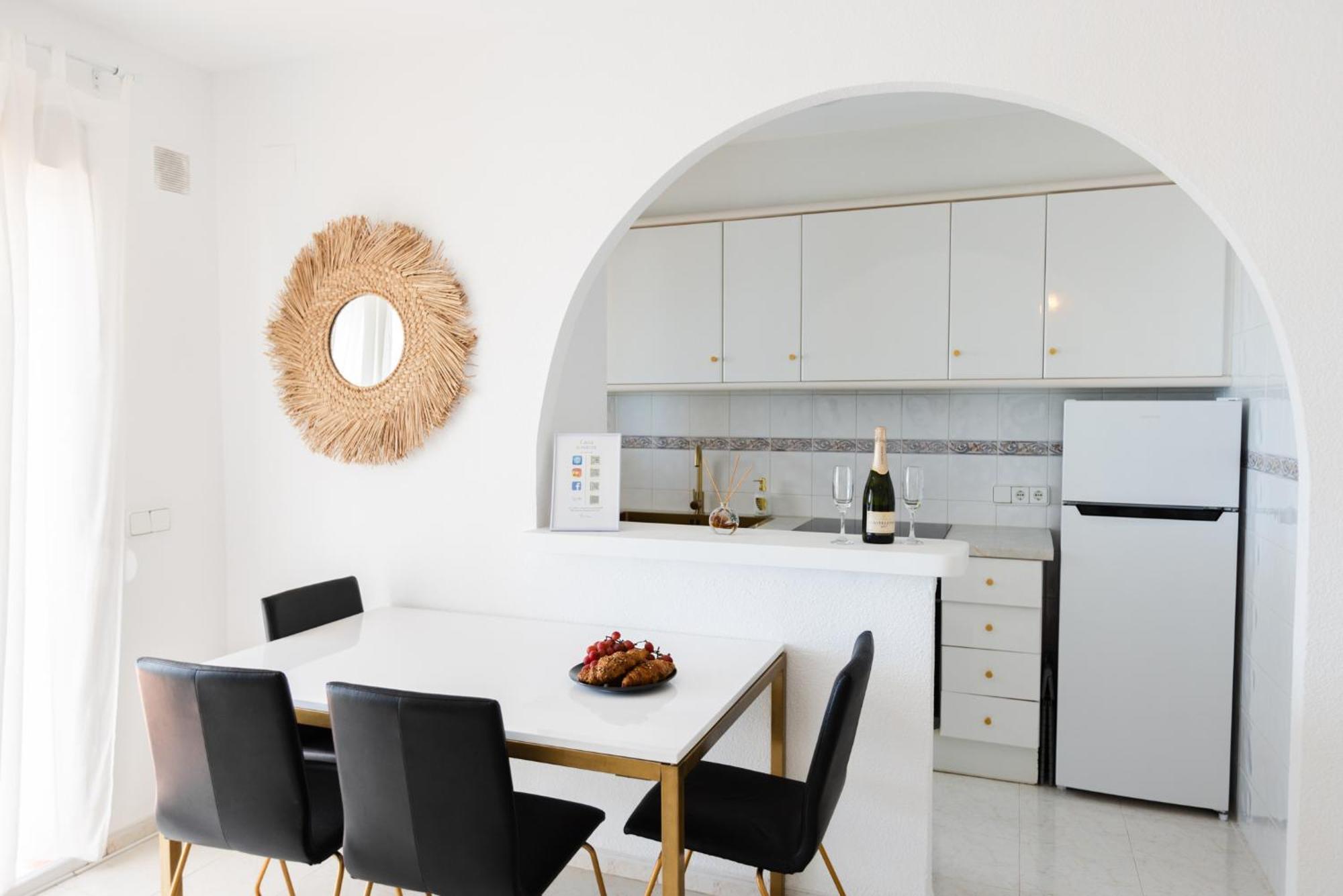 Casa Sunrise - Costa Blanca House With Rooftop, 5 Swimming Pools And Panoramic Sea- And Views At Penon De Ifach カルプ エクステリア 写真